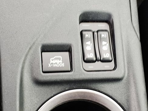 Used 2019 Subaru Crosstrek 2.0i Limited w/ Moonroof Package w/Navigation AWD/4WD image 21