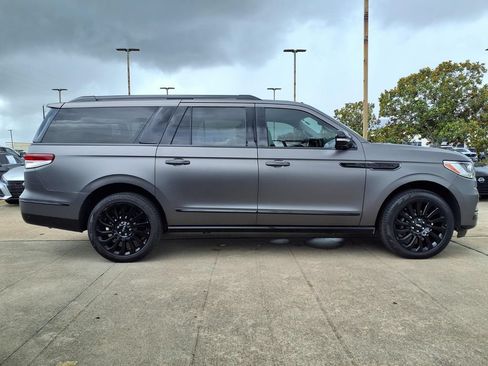 Used 2024 Lincoln Navigator L Black Label AWD/4WD image 5
