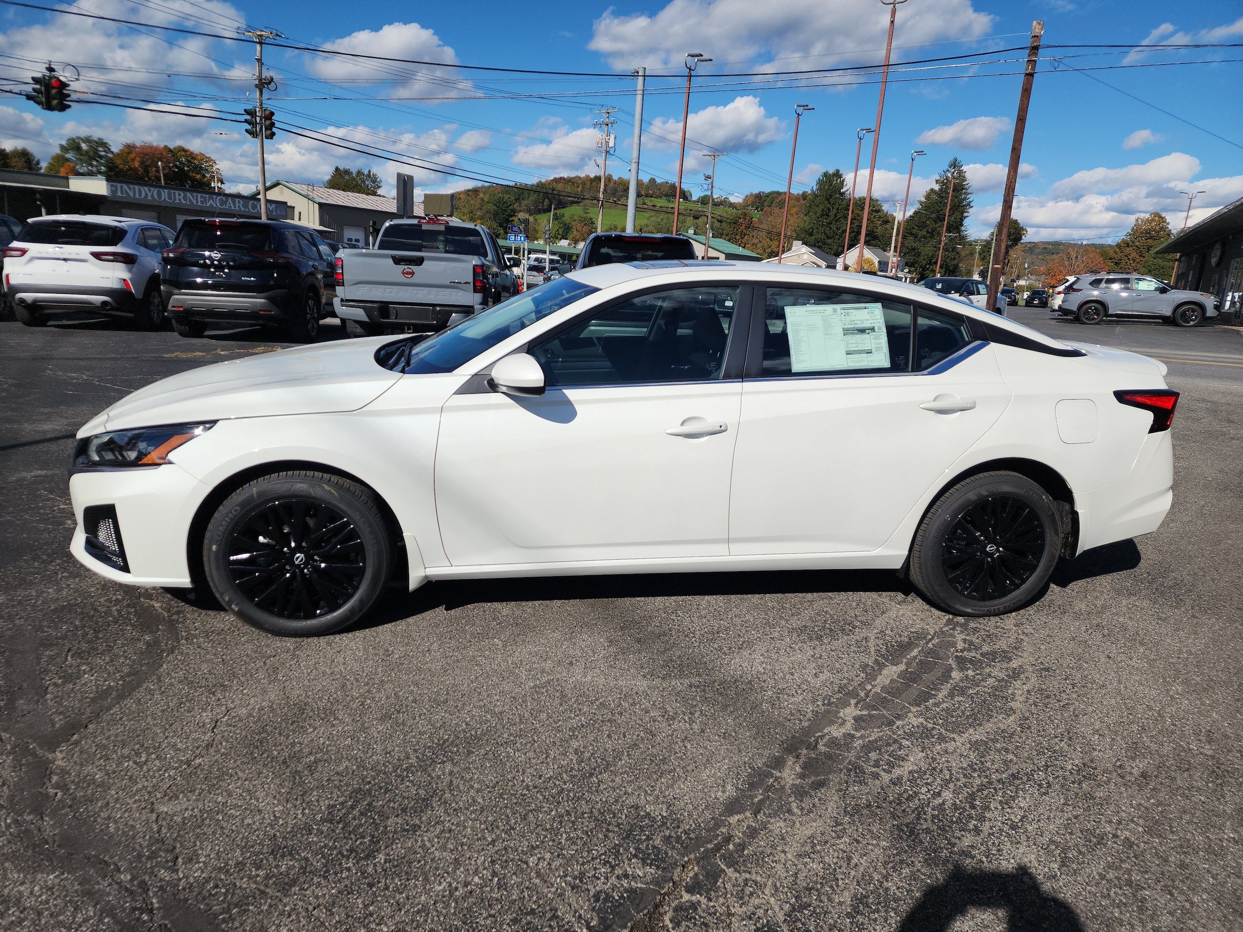 New 2026 Nissan Altima 2.5 SV w/ SV Special Edition Package AWD/4WD image 5