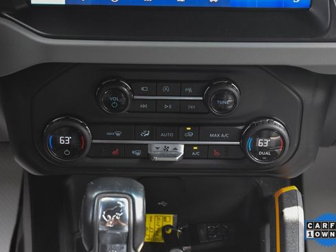 Used 2023 Ford Bronco Badlands image 36