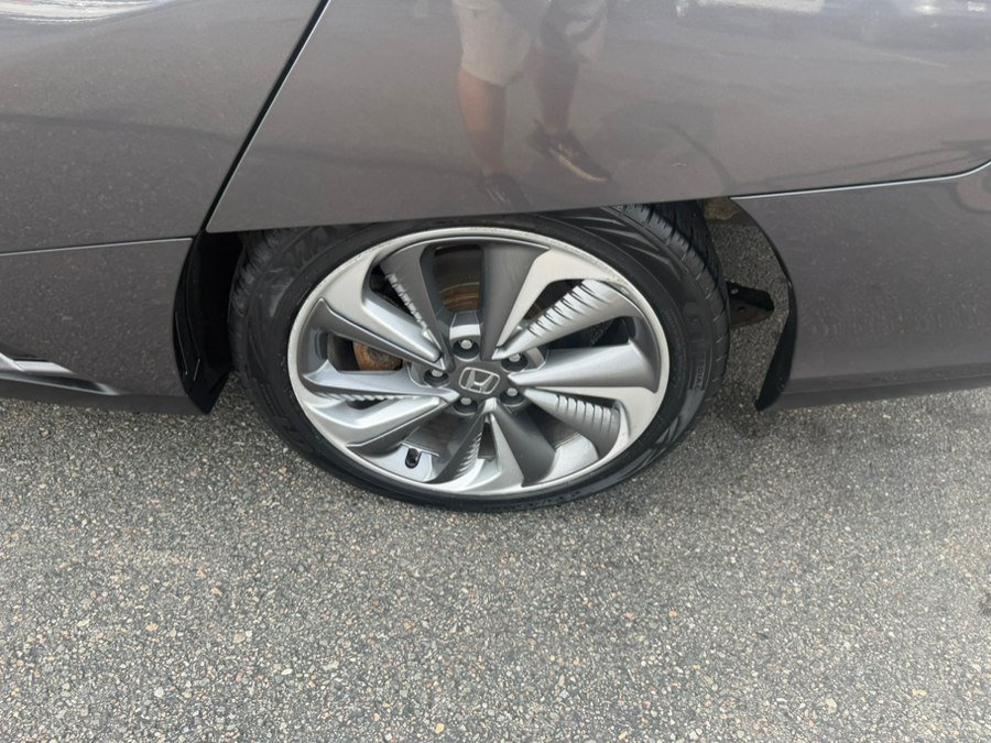 Used 2018 Honda Clarity Plug-In Hybrid image 5