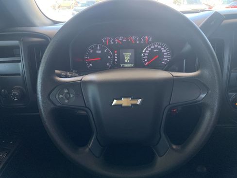 Used 2018 Chevrolet Silverado 1500 Custom w/ Custom Value Package image 15