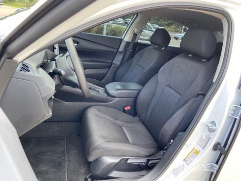 Used 2023 Honda Accord LX image 18