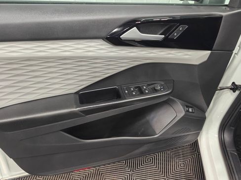 Used 2022 Volkswagen Taos S w/ IQ Drive S Package image 43