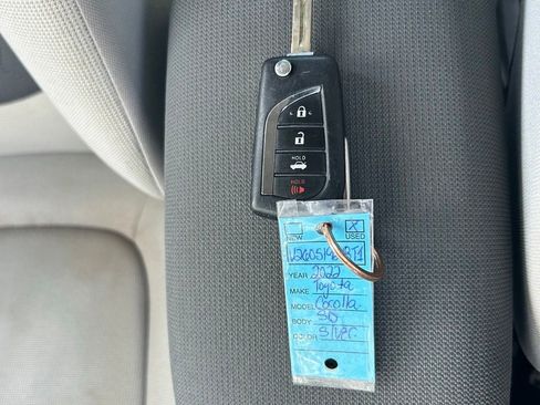 Used 2022 Toyota Corolla LE FWD image 40