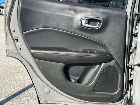 Used 2021 Jeep Compass Limited image 16