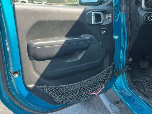 Used 2019 Jeep Wrangler Unlimited Sport S AWD/4WD image 8