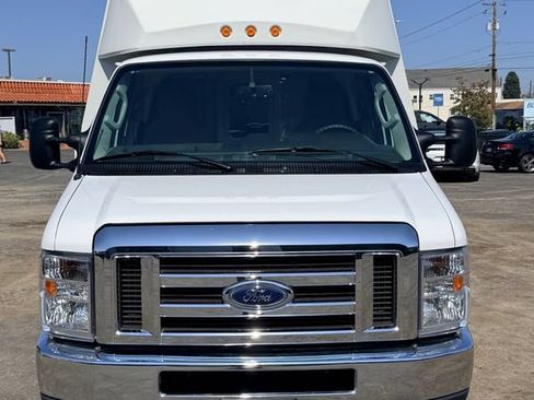 Used 2023 Ford E-450 and Econoline 450 Super Duty w/ Power Windows & Locks Group RWD image 2