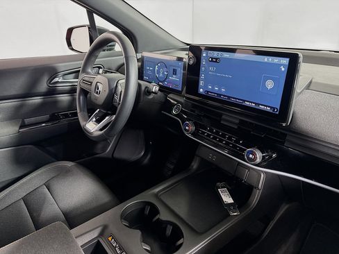 Used 2025 Honda Prologue EX image 28