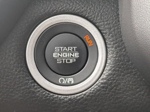 Certified 2025 RAM 1500 Big Horn AWD/4WD image 23