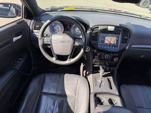 Used 2012 Chrysler 300 S image 18