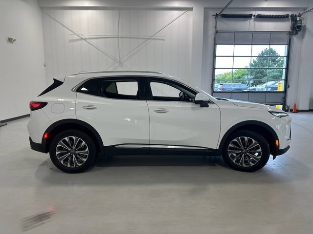 Used 2025 Buick Envision Preferred AWD/4WD image 4