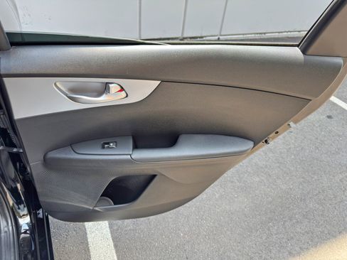 Used 2023 Kia Forte LXS w/ LXS Technology Package FWD image 36