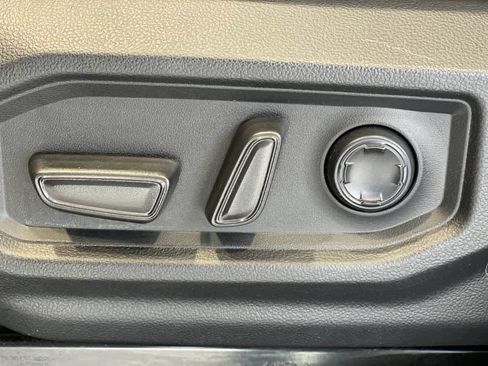 Certified 2023 Toyota Sequoia Platinum AWD/4WD image 14