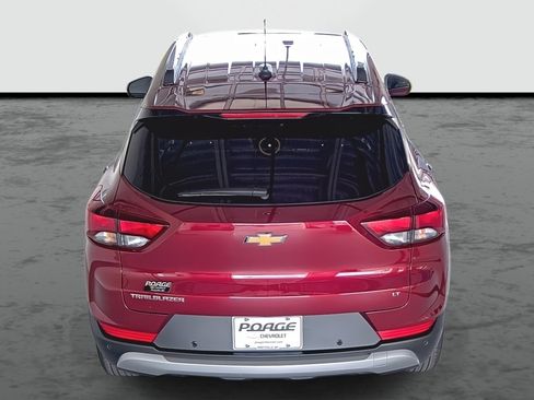 Used 2024 Chevrolet TrailBlazer LT w/ Driver Confidence Package image 3