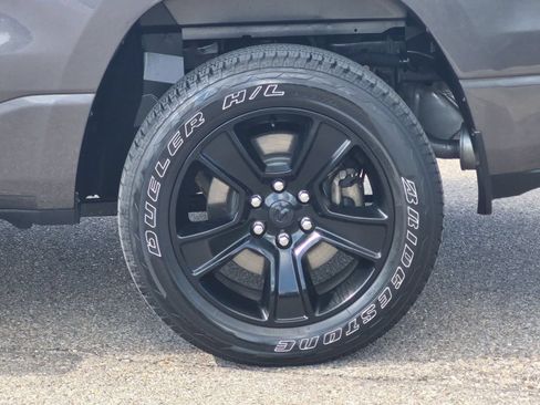 Used 2020 RAM 1500 Big Horn AWD/4WD image 14