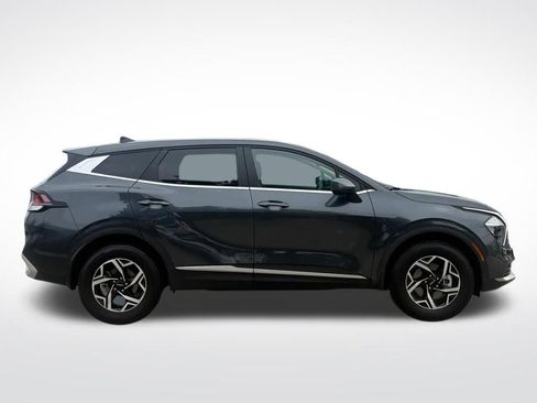 Used 2023 Kia Sportage LX AWD/4WD image 2