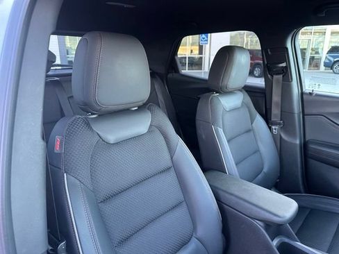 Certified 2023 Chevrolet TrailBlazer RS w/ Technology Package FWD image 32