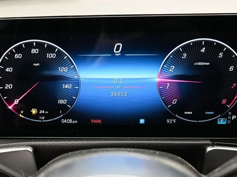 Used 2024 Mercedes-Benz GLB 250 image 21