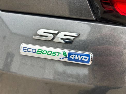 Used 2019 Ford Escape SE image 18