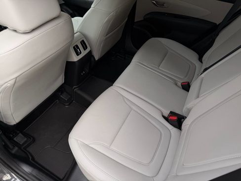 Used 2025 Hyundai Tucson SEL image 17