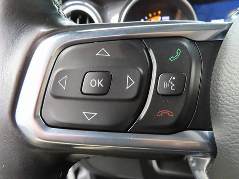 Used 2021 Jeep Wrangler Unlimited Sahara image 48