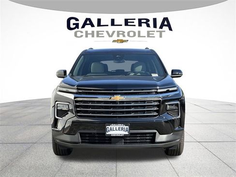 New 2026 Chevrolet Traverse LT image 3