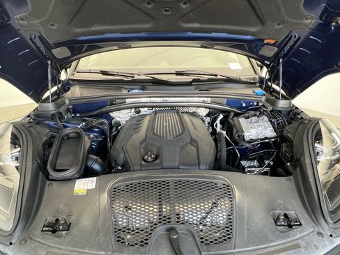Used 2023 Porsche Macan Turbo image 26