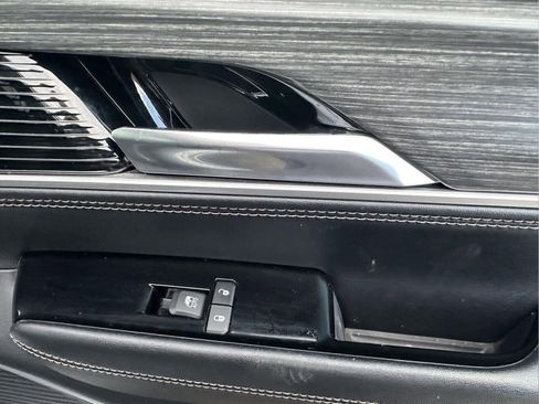 Used 2024 Jeep Wagoneer Series II w/ Flexible Seating Group image 43