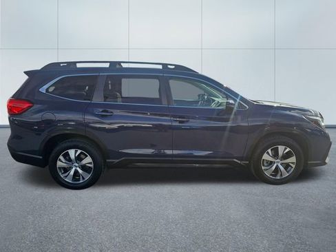 Used 2023 Subaru Ascent Premium w/ Convenience Package image 7