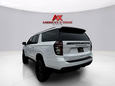 Used 2021 Chevrolet Suburban Z71 image 3