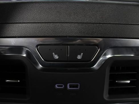 New 2026 GMC Sierra 1500 SLT image 21