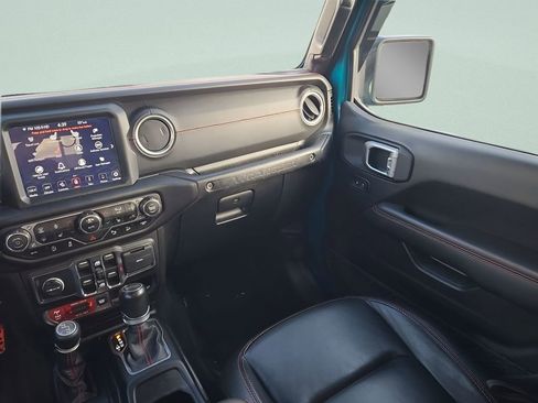 Used 2020 Jeep Wrangler Unlimited Rubicon w/ Quick Order Package 28Y Recon image 3