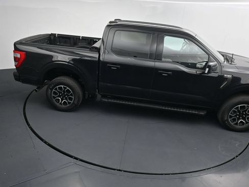 Used 2022 Ford F150 Lariat w/ Equipment Group 502A High AWD/4WD image 17