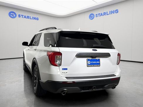 Used 2021 Ford Explorer XLT w/ Equipment Group 202A image 6