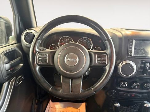 Used 2016 Jeep Wrangler Unlimited Sahara w/ Dual Top Group image 10