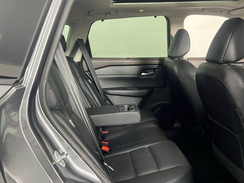 Used 2023 Nissan Rogue SV w/ SV Premium B Package image 28