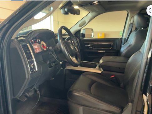 Used 2017 RAM 2500 Laramie w/ Sport Appearance Group image 9