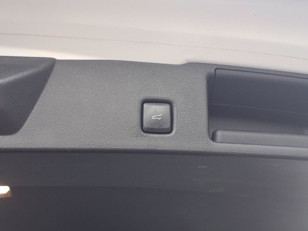 Certified 2022 Ford Escape SEL AWD/4WD image 26