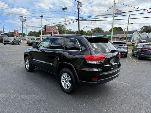 Used 2017 Jeep Grand Cherokee Laredo w/ Quick Order Package 23E image 5