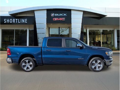 Used 2021 RAM 1500 Laramie AWD/4WD image 2