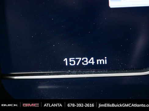 Used 2025 GMC Sierra 1500 Denali image 9