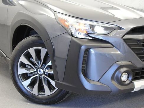 Used 2024 Subaru Outback Touring XT AWD/4WD image 2