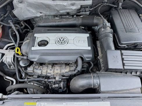 Used 2016 Volkswagen Tiguan S image 19