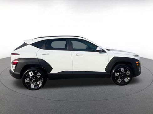 Used 2025 Hyundai Kona SEL AWD/4WD image 12
