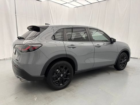 Used 2025 Honda HR-V Sport image 12