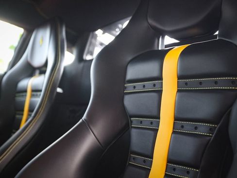 Used 2019 Ferrari 488 Pista Coupe RWD image 38