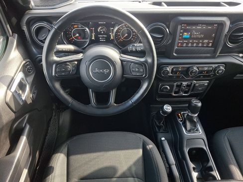 Used 2022 Jeep Wrangler Unlimited Sport image 12