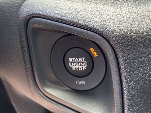 New 2025 Jeep Gladiator Sport image 26