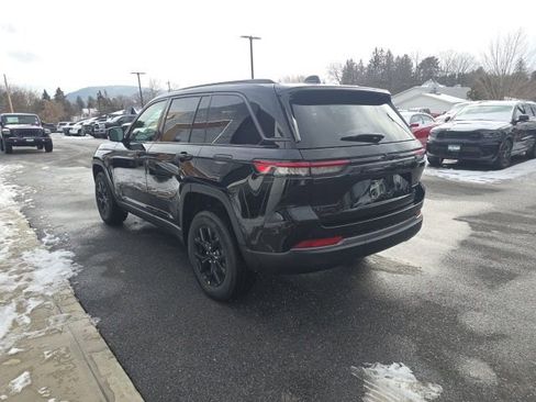 New 2026 Jeep Grand Cherokee Altitude AWD/4WD image 4